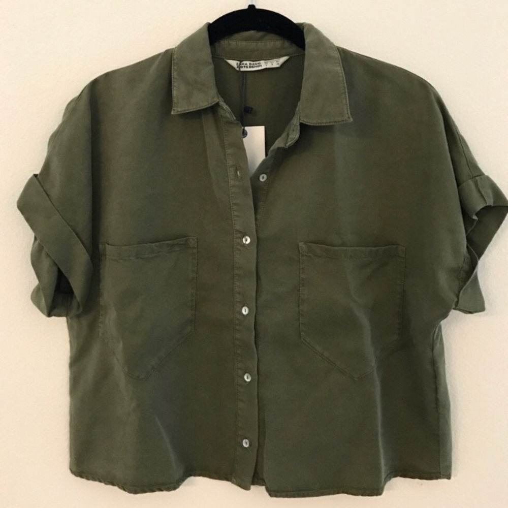 Worn just a few times! Zara boxy button down shirt